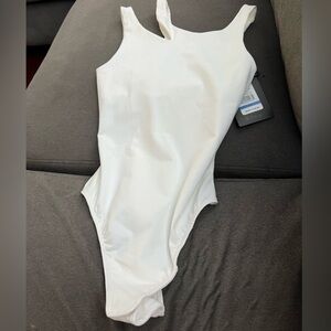 NWT/ GAIAM X JESSICA BIEL
Hudson Cutout Bodysuit